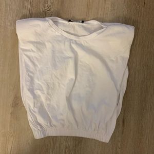 sleeveless trendy rucched tee
